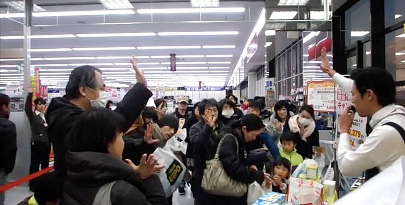 携帯電話実演販売