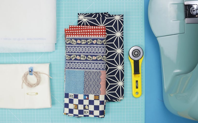 Japanische Kinchaku Beutel nähen aus japanischen Stoffen  mit kostenlosem Schnittmuster. Die Beutelchen  mit Tunnelzug kann man als Handtasche kleines Kosmetiktäschchen, Täschchen für Kleinkram oder auch Geschenkbeutel nutzen. Nähanleitung von DIY Eule.