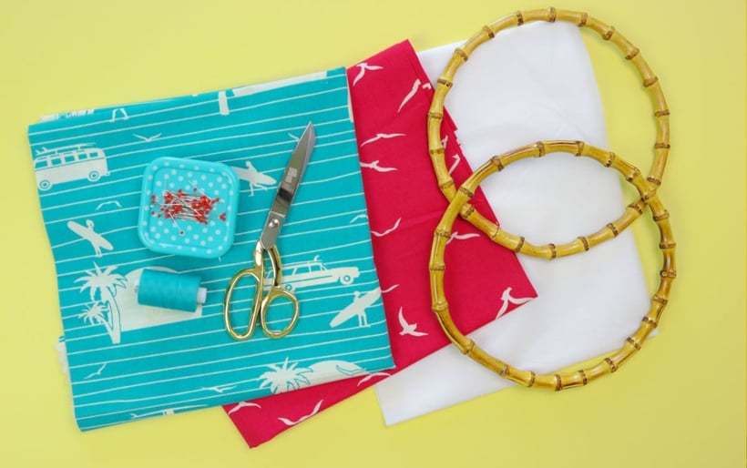 #HenkeltascheHailey aus dem #DIYeuleBuch : Nähanleitung für eine Wendetasche mit Bambushenkeln. Die Tasche ist sehr einfach zu nähen und perfekt für Nähanfänger. Die Taschenhenkel machen sie zu einer  Sommertasche. Schnittmuster + Anleitung von DIY Eule.