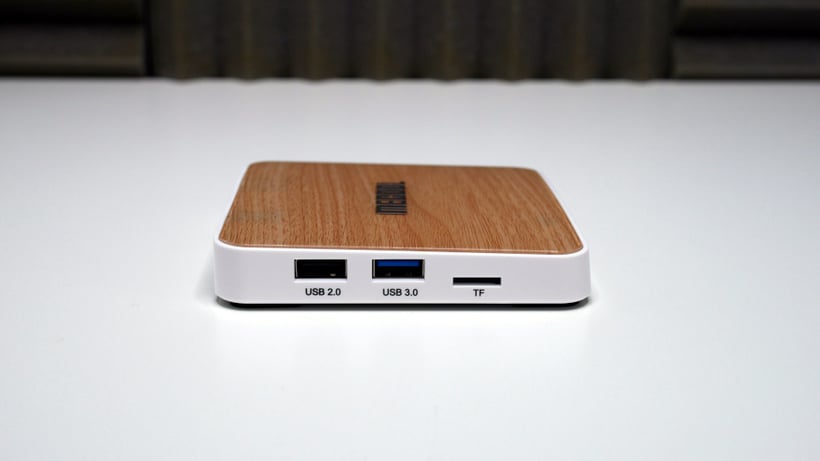 Mecool KM6 Deluxe Deluxe (connectique 2)