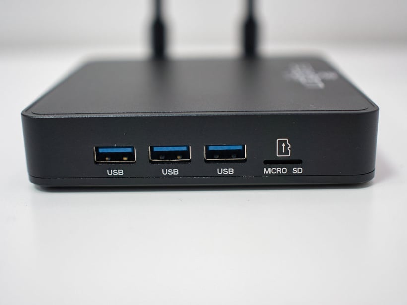 Ugoos AM8 Pro (2)-1000px