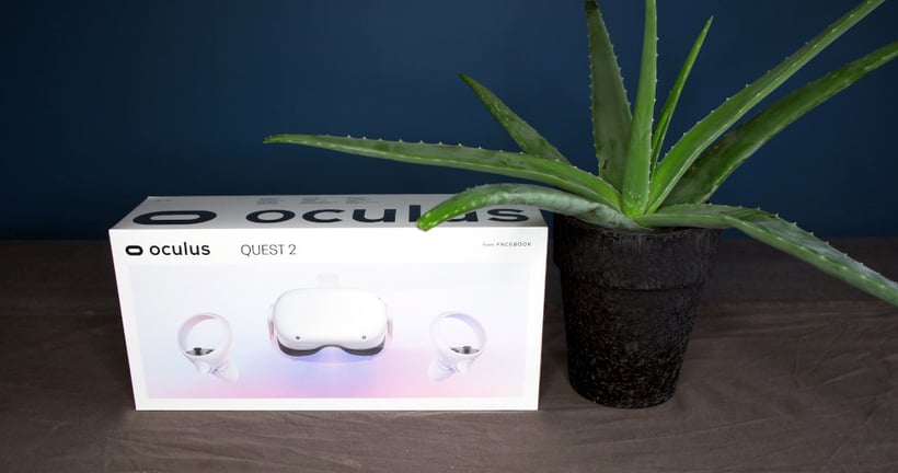 Oculus Quest 2 packaging