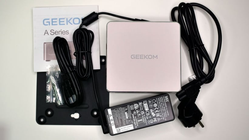 Geekom A5 (2025) packaging-1200px