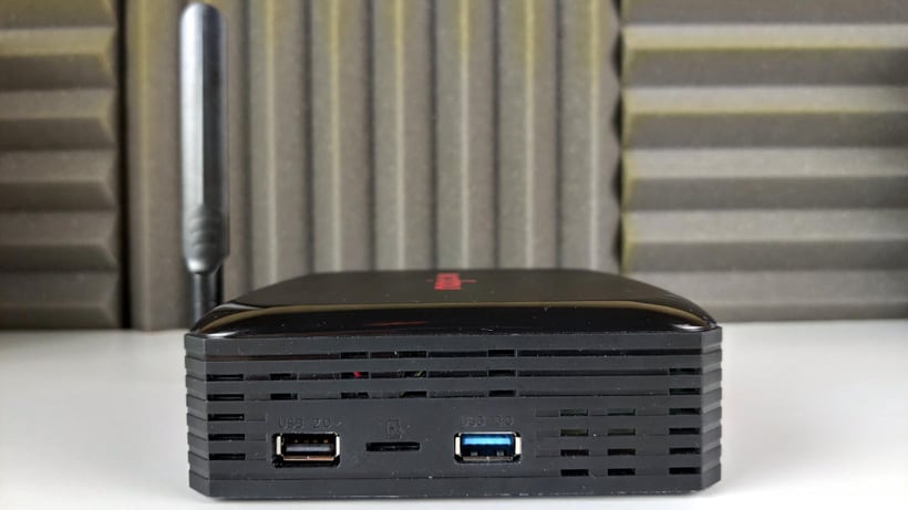 Magicsee N5 Plus connectique côté droit