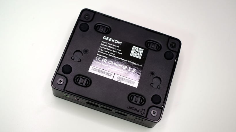 Geekom Air12 Lite dessous-1000px