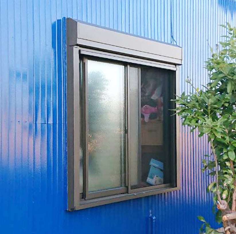 シャッター付きサッシに交換後