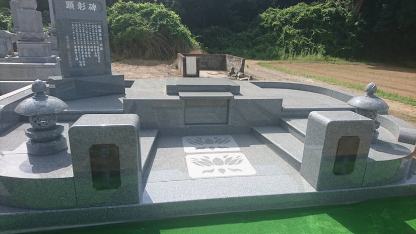 ストーンクラフト　段差の少ない墓所