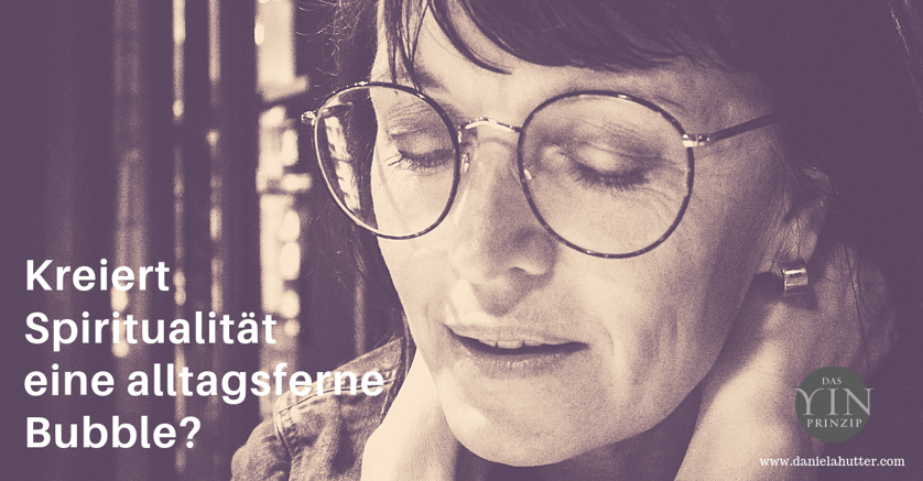 Daniela Hutter schreibt, bloggt und hält Seminare zum Thema bewusste Lebensführung, weibliche Spiritualität, Bewusstseinsentwicklung, Persönlichkeitsentwicklung und Achtsamkeit.