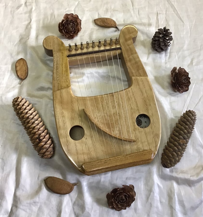 ライアー　ライア　竪琴　tategoto　てるる詩の木工房　あやはべる　9弦　32弦　39弦　leier lyre ペンタトニック　キッズライアー　キンダーライアー　ペンタトニックライアー