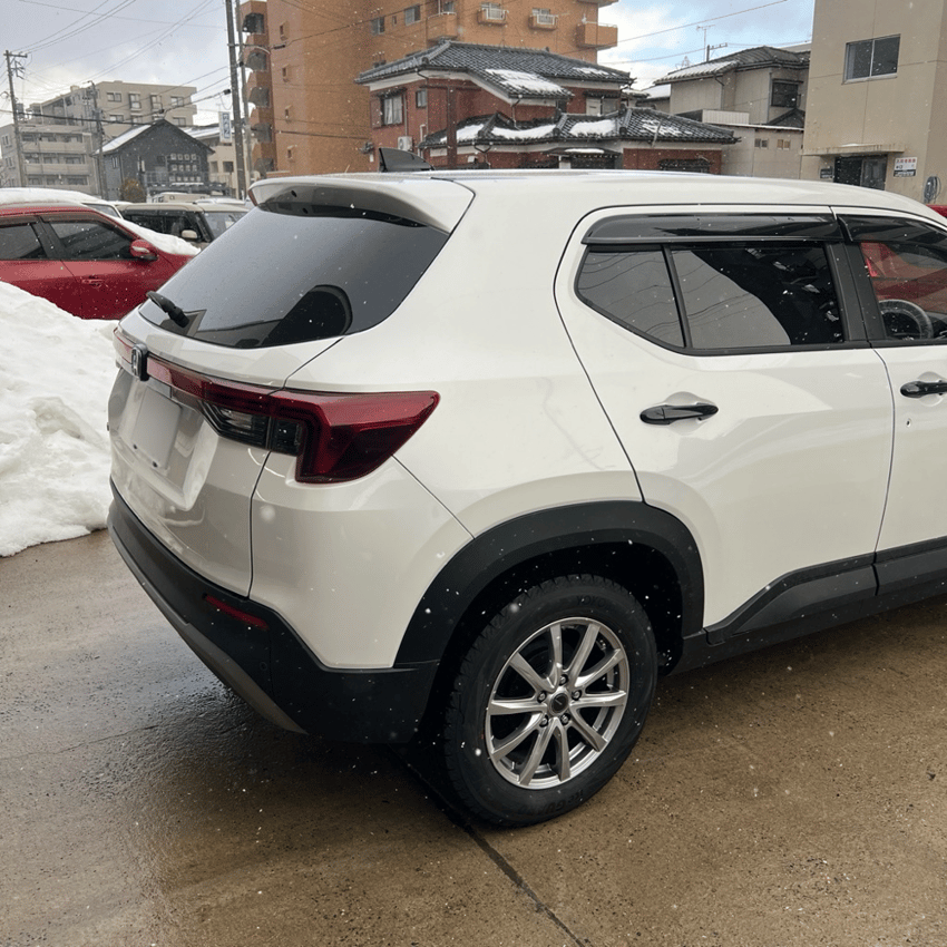 ホンダ・WR-V　カーフィルム施工　新潟　スモークフィルム　リアサイド　施工後