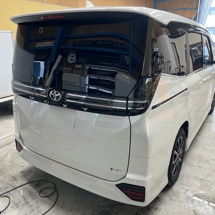 トヨタ・ヴォクシー　カーフィルム施工　ドット対応フィルム　新潟　リアガラス　施工後