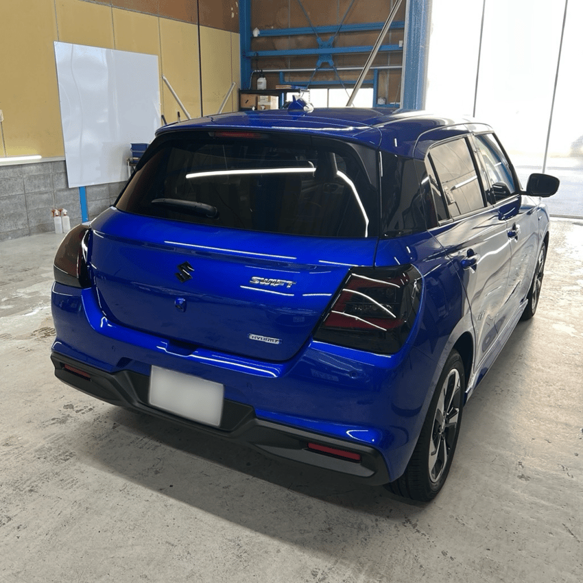 スズキ　スイフト　スモークプロテクションフィルム　テールレンズ　リア周り