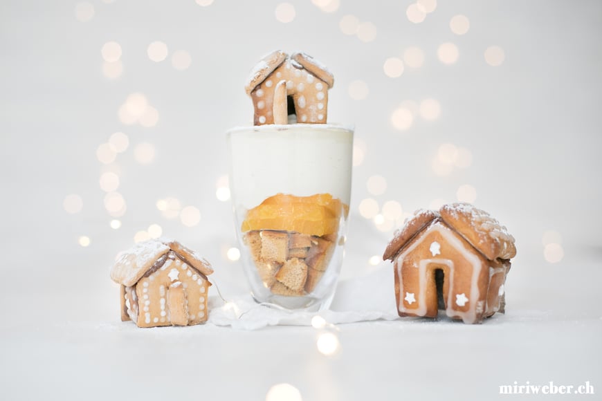 Dessert Weihnachten, Rezept, Weihnachten, Dessert im Glas, Lebkuchen, Tiramisu, Orangen, Food, Fotografie, Foodstyling, Lebkuchen Haus, Mini Lebkuchen Haus, Inspiration, Gäste verwöhnen, Foodblog Schweiz, Foodstyling Schweiz, Foodfotografie Schweiz