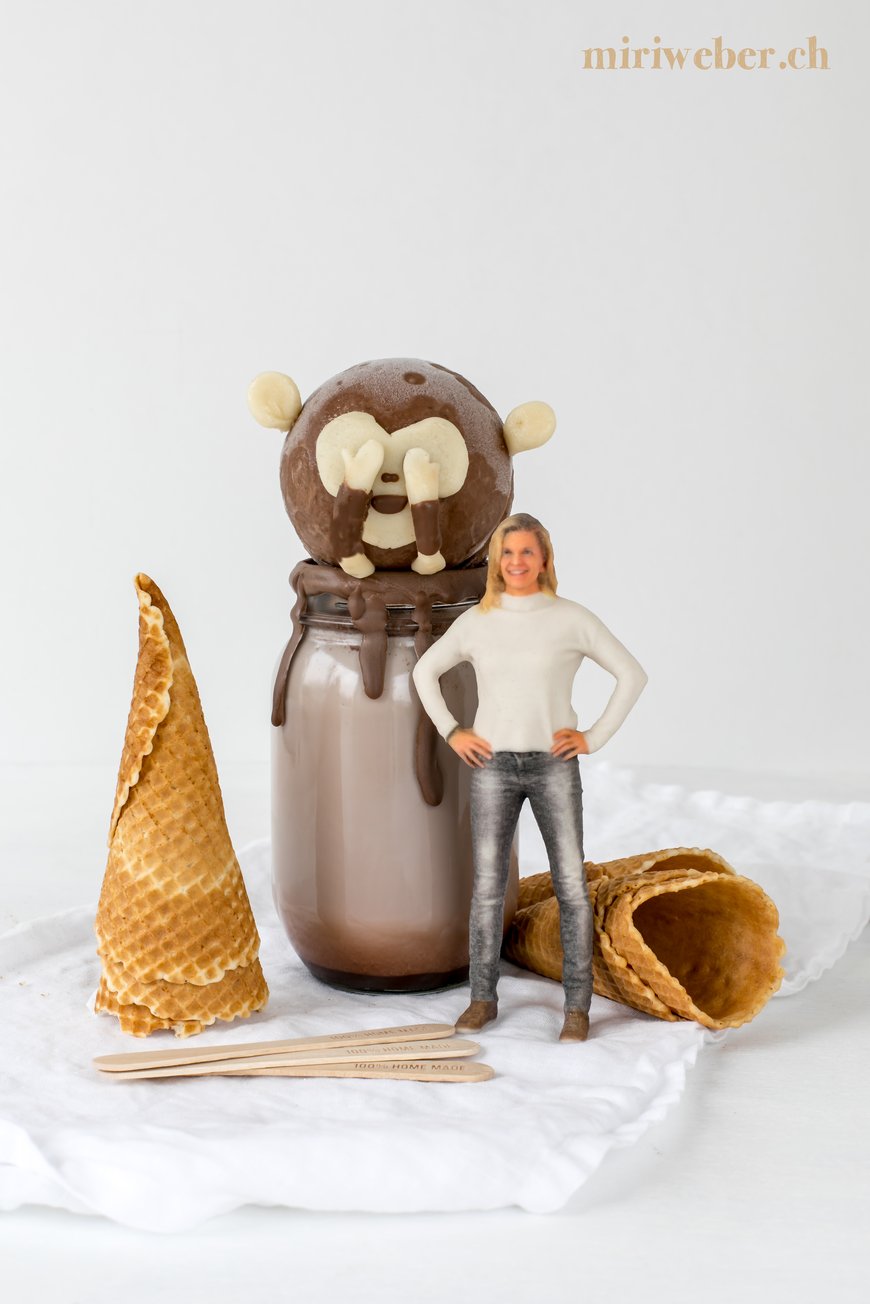 veganes eis, ice cream, gesund, healthy, vegan, schoko, schokolade, emoji food, emoji, ohne glacemaschine,  chocolate, glace, selber machen, recipe, rezept, homemade, food, blog , schweiz, schweizer foodblog, dessert, ostern, ifolor, minime