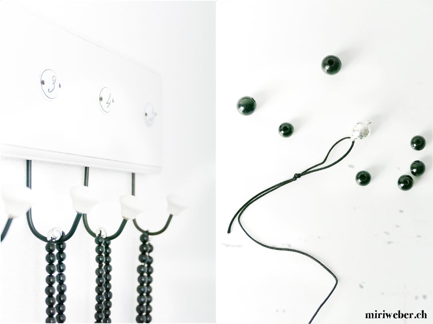 Schleich Tiere, Kette, selber machen, DIY, Schleichtierkette, basteln mit Schleichtieren, Kinderschmuck, Anleitung, Schmuck selber machen, Basteln mit Kindern, Geschenkidee