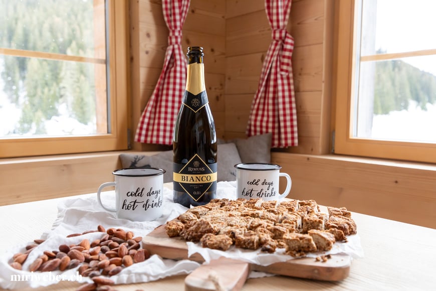 Rezept, alkoholfrei, Punsch, Glühwein, Rimuss Bianco, Winter Apero, Rezept, gesund, Snacks, Nüsse, Salz Nüsse, Alp Plaun