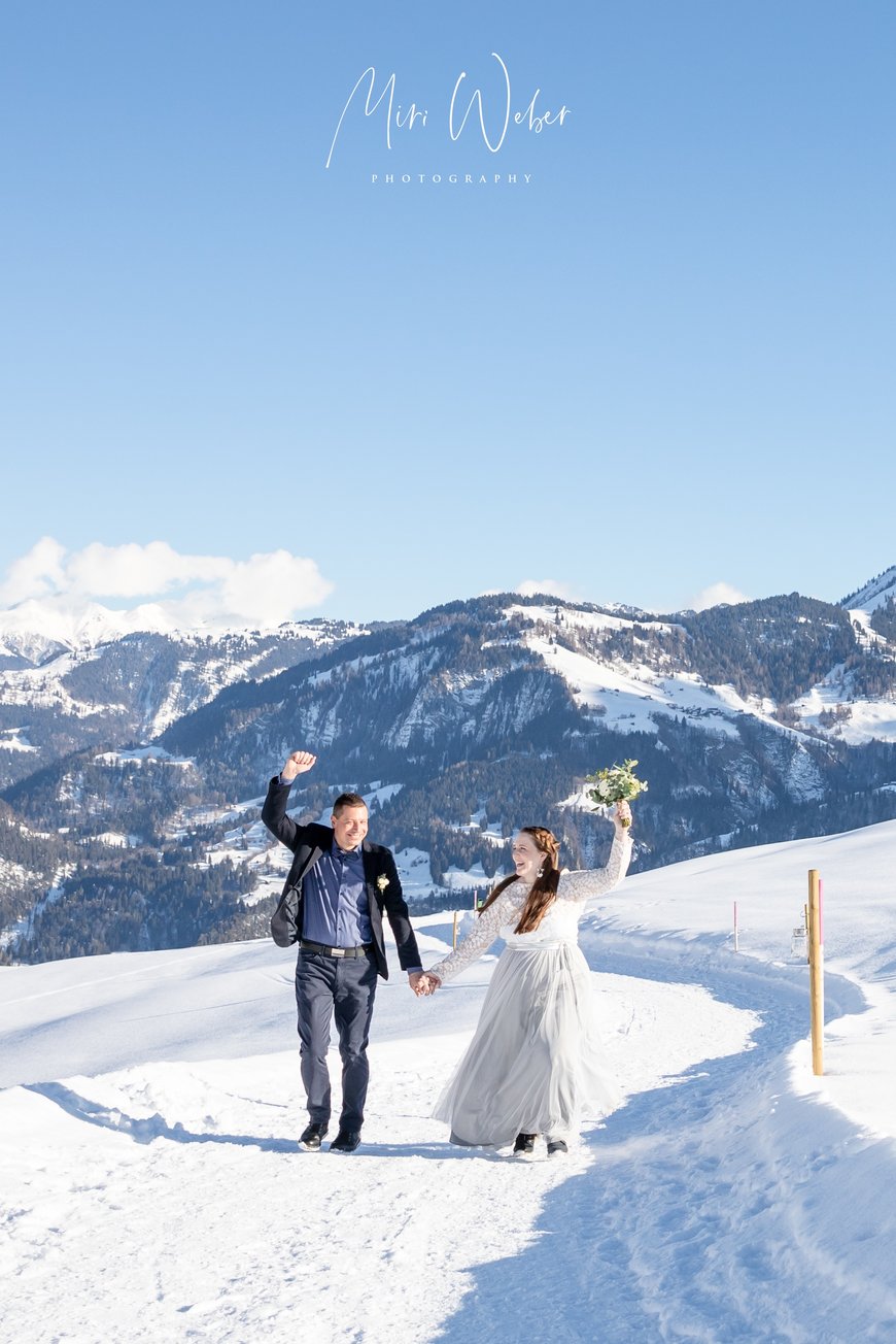 Fotograf, Fotografin, Hochzeit, Hochzeitsfotografin, Hochzeitsfotograf, Flims, Laax, Falera, heiraten, Hochzeitslocation, Ilanz, Standesamt 