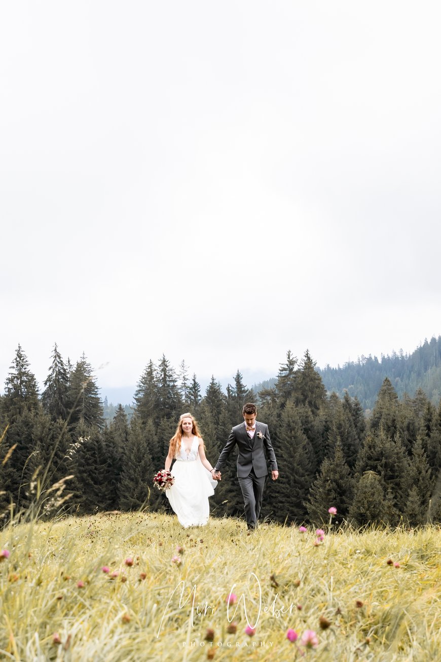 Heiraten Flims, Laax, Falera, Illanz, Graubünden, Hochzeitsfotograf, Caumasee, Hochzeit, yuli Brautmode, Flurettas, Hochzeitsfotografin, Fotograf, Fotografin, Videograf, Videografin
