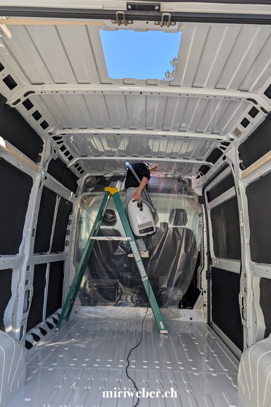 Van Ausbau, Lieferwagen Ausbau, Van, Lieferwagen, Citroen Jumper, drei Personen, Bike, Bike Garage,  epicply Holz, epicply, Schweiz, Familie, einfach, Liste, praktisch, platzoptimiert, Kosten, Zeit