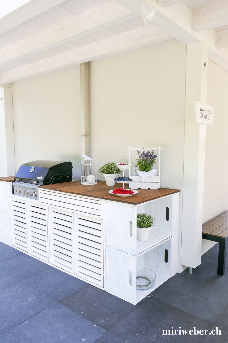 Outdoor Küche, DIY, selber bauen, Outdoor Kitchen, Anleitung, Plan, bauen, selber machen, Garten Küche, Küche, Grill, Kreativ, selber machen, weisse Outdoor Küche