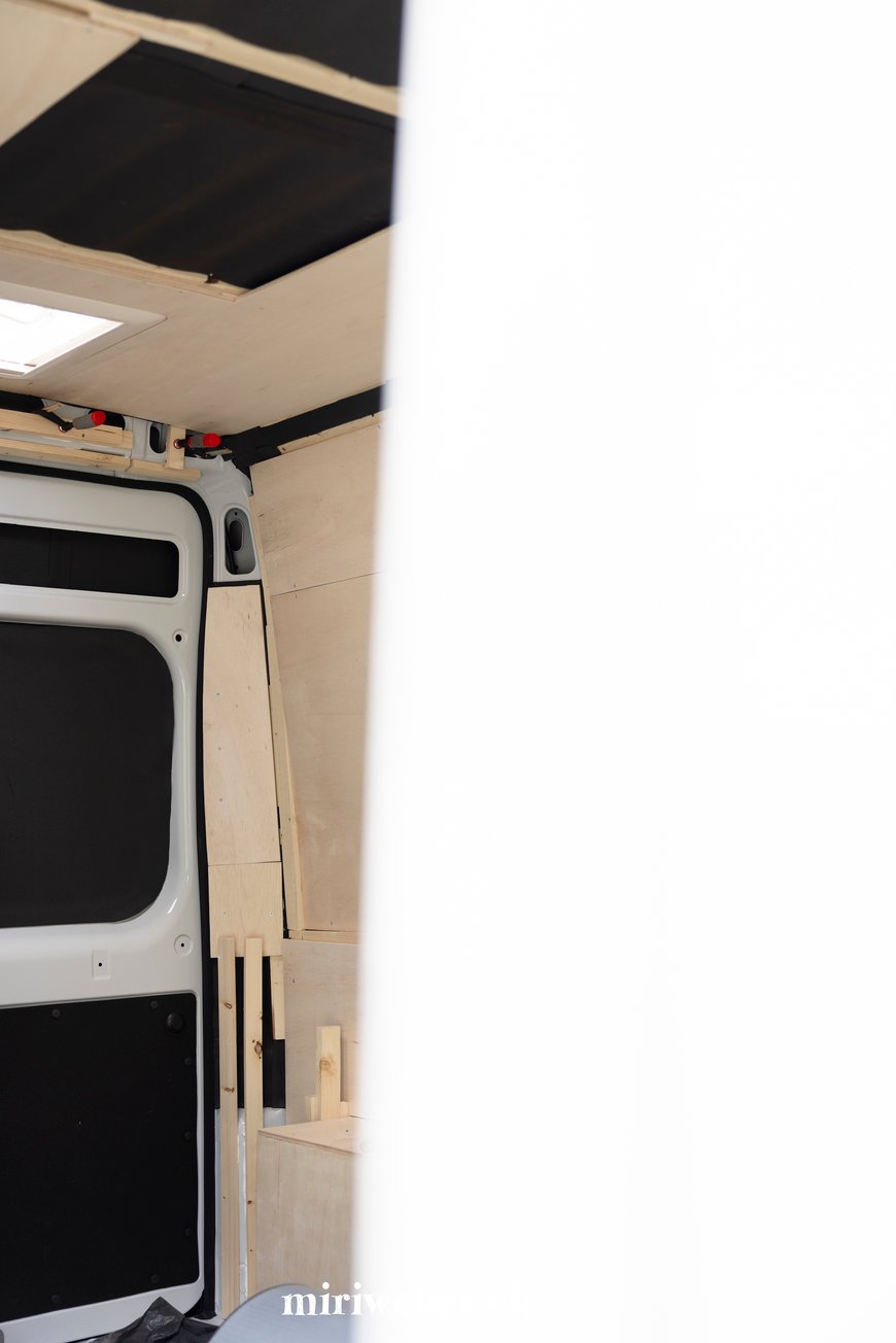 Van Ausbau, Lieferwagen Ausbau, Van, Lieferwagen, Citroen Jumper, drei Personen, Bike, Bike Garage,  epicply Holz, epicply, Schweiz, Familie, einfach, Liste, praktisch, platzoptimiert, Kosten, Zeit