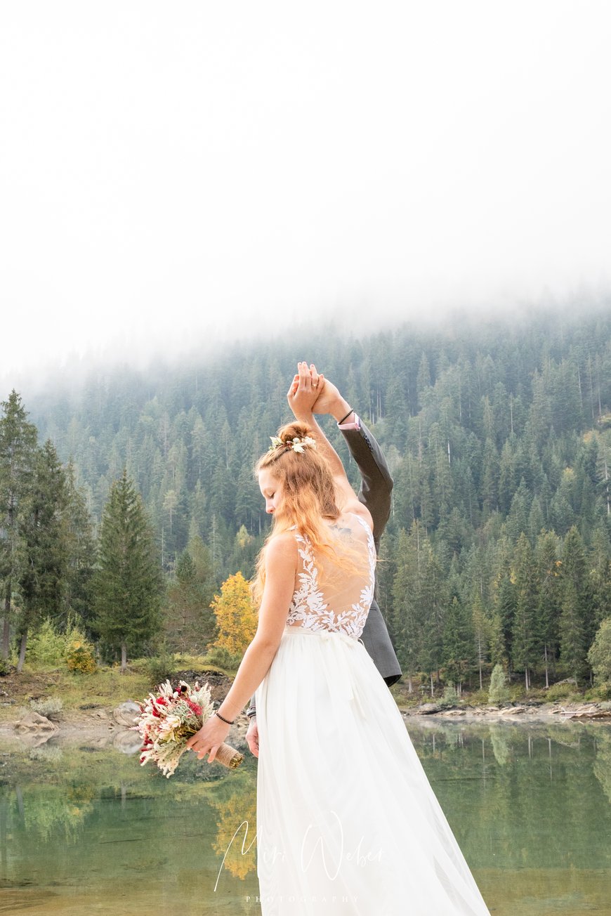 Heiraten Flims, Laax, Falera, Illanz, Graubünden, Hochzeitsfotograf, Caumasee, Hochzeit, yuli Brautmode, Flurettas, Hochzeitsfotografin, Fotograf, Fotografin, Videograf, Videografin