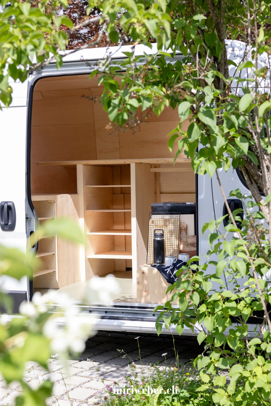 Rabatt Code epicply, Van Ausbau, Lieferwagen Ausbau, Van, Lieferwagen, Citroen Jumper, drei Personen, Bike, Bike Garage,  epicply Holz, epicply, Schweiz, Familie, einfach, Liste, praktisch, platzoptimiert, Kosten, Zeit