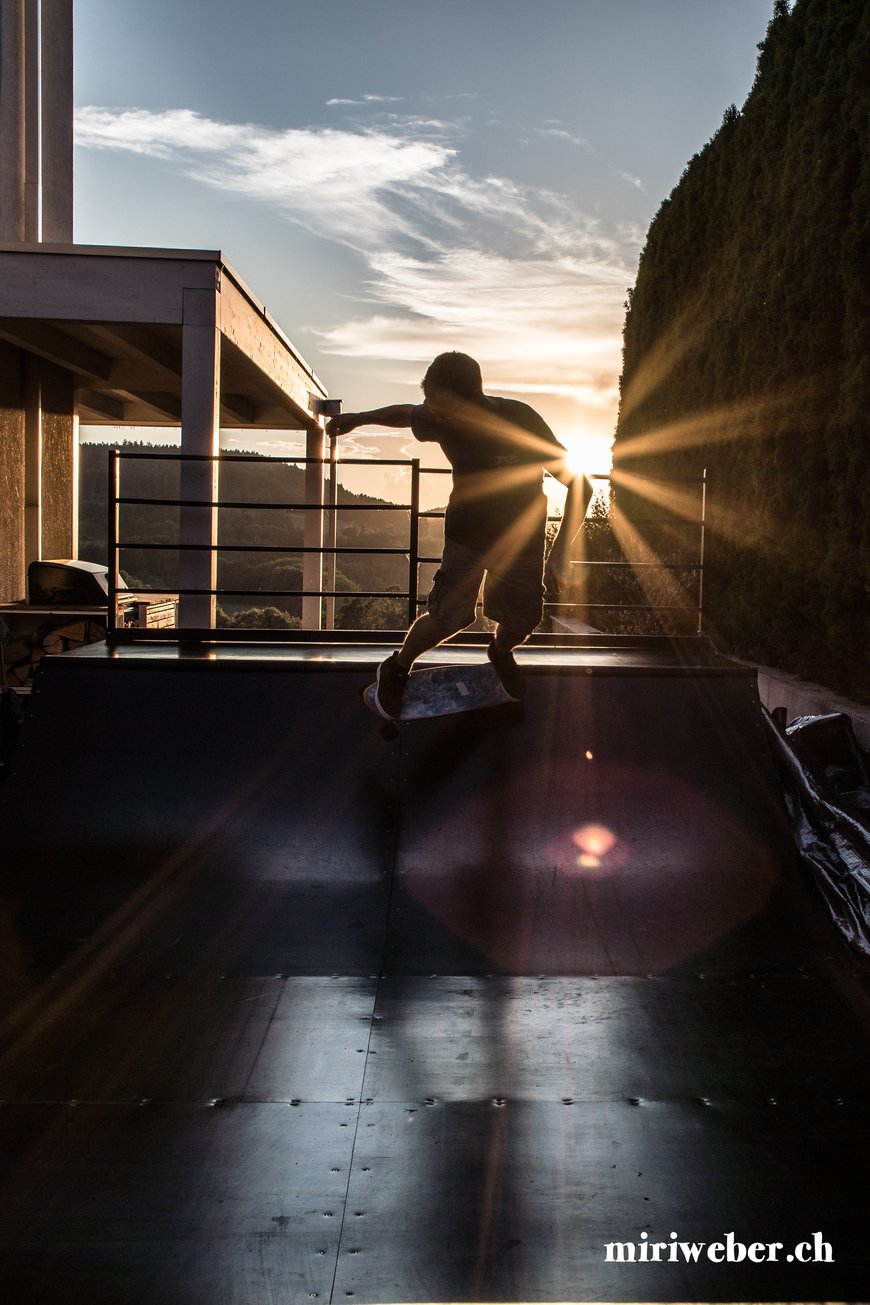 Skateboard, Mini Ramp, Halfpipe, DIY, selber machen, Bauplan, DIY Blog Schweiz, Skate, Backyard, Outdoor Ramp, selber bauen, Anleitung, Plan, Swiss Skate Famil