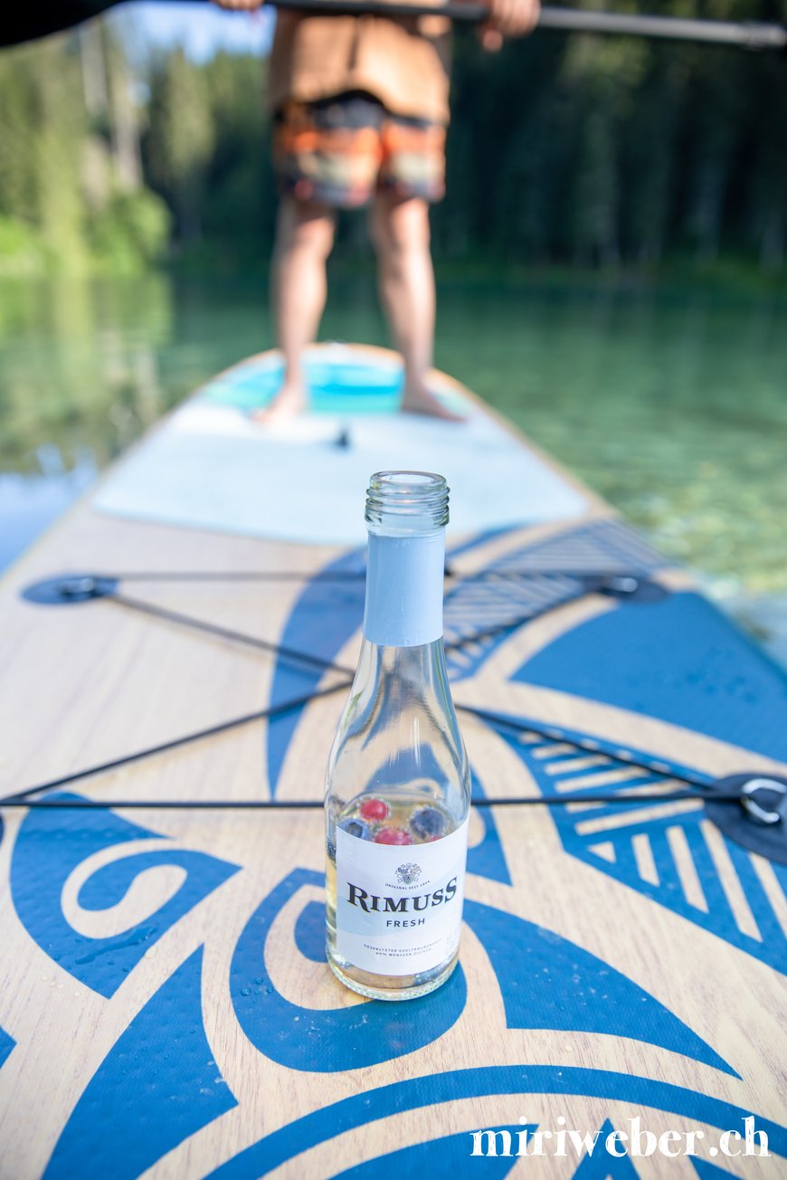 Stand up Paddling Caumasee, Rimuss Fresh, Fotoshooting, Flims, Laax, Content Creator, Rimuss Piccolo, alkoholfrei