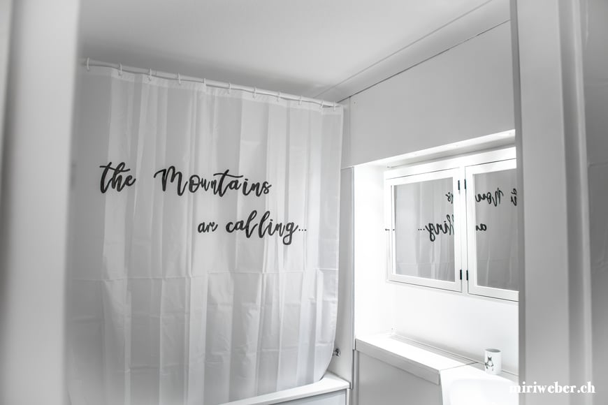diy Duschvorhang, Duschvorhang beschriften, Duschvorhang selber machen, Douche, Douchevorhang, selber machen, Anleitung, bemalen, beschriften, wasserfest, persönlich, Lettering auf Duschvorhang, Kreativ, Basteln