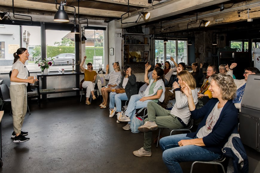Event, Lesung "Vielleicht kommt es schöner, als du denkst" für den Frauenraum Thun in der Schmitte Gwatt