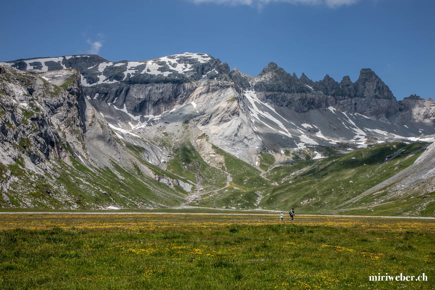 Wanderung Alp Nagens, Naraus, Segnesboden, einfache Wanderung, Familien Wanderung, Wanderung mit Kinder, Wandertipps, Flims, Laax, Falera, Graubünden, Schweiz, Familien Blog, Travel Blog, Tipps für Familien, Tschingelhörner, Unesco Welterbe