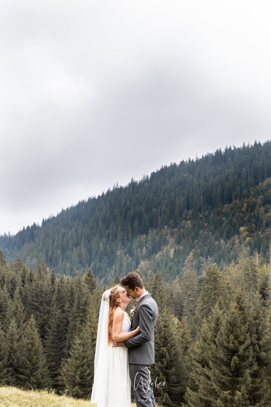 Heiraten Flims, Laax, Falera, Illanz, Graubünden, Hochzeitsfotograf, Caumasee, Hochzeit, yuli Brautmode, Flurettas, Hochzeitsfotografin, Fotograf, Fotografin, Videograf, Videografin