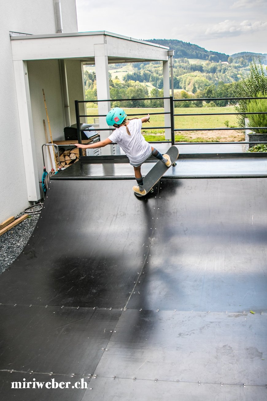 Skateboard, Mini Ramp, Halfpipe, DIY, selber machen, Bauplan, DIY Blog Schweiz, Skate, Backyard, Outdoor Ramp, selber bauen, Anleitung, Plan, Swiss Skate Famil