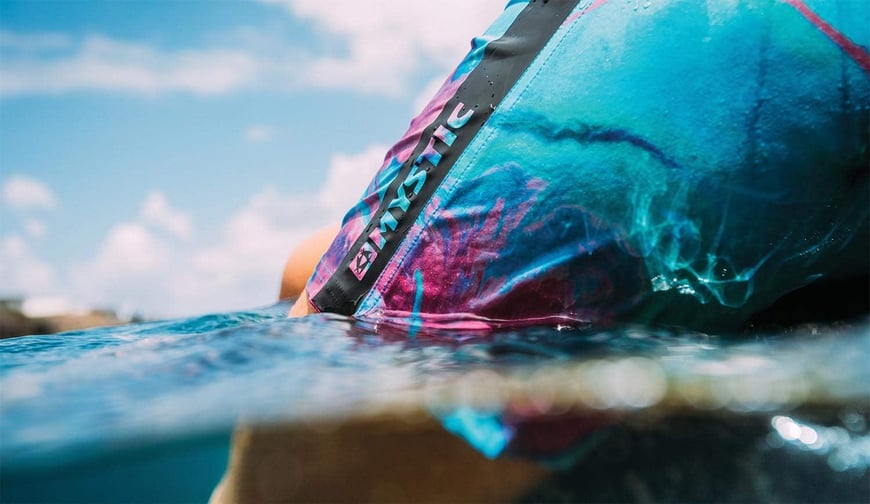 Mystic Frauen Boardshort bei WindSucht