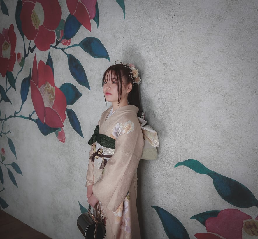 山梨写真スタジオSERIEの成人式前撮りの案内