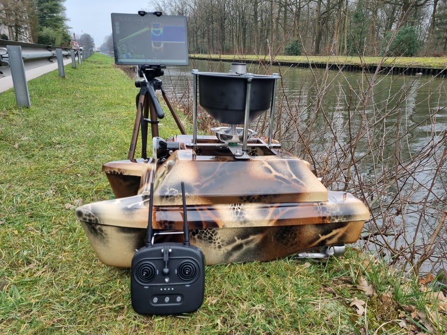XR310,Toslon XR500,XR500 autopilot. Carp Pilot pro,onderwatercamera,Ultimate Stealth Cam Dubbele,Toslon,TF520,Ultimate Stealth cam,voerboten,baitboats,visvinder,fishfinder,visvinders,Toslon TF740,karper,Raymarine pro5,3DCarps ,voerboot,xr500
