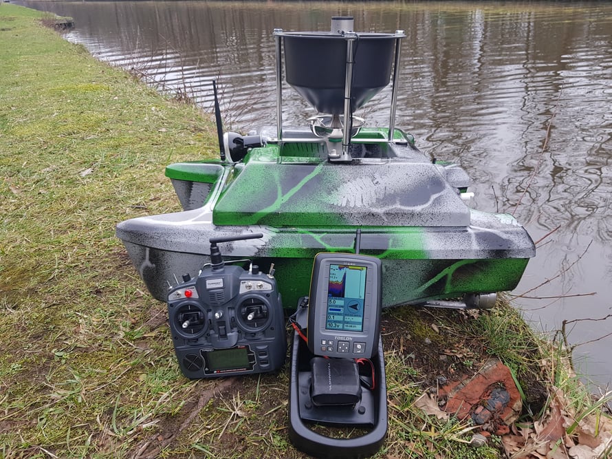 XR310,Toslon XR500,XR500 autopilot. Carp Pilot pro,onderwatercamera,Ultimate Stealth Cam Dubbele,Toslon,TF520,Ultimate Stealth cam,voerboten,baitboats,visvinder,fishfinder,visvinders,Toslon TF740,karper,Raymarine pro5,3DCarps ,voerboot,xr500