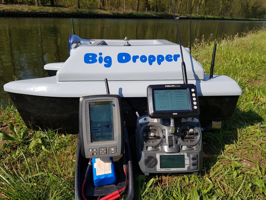 Toslon TF750 onderwatercamera Ultimate Stealth dubbele Cam voerboten baitboats visvinder fishfinder visvinders   Toslon TF640 Toslon TF740 Big Spotter karper carp  karpers Raymarine pro 5 3D Carps  voerboot kopen voerboten Ultimate Stealth Cam