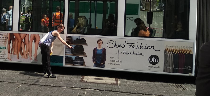 umgekrempelt Straßenbahnwerbung