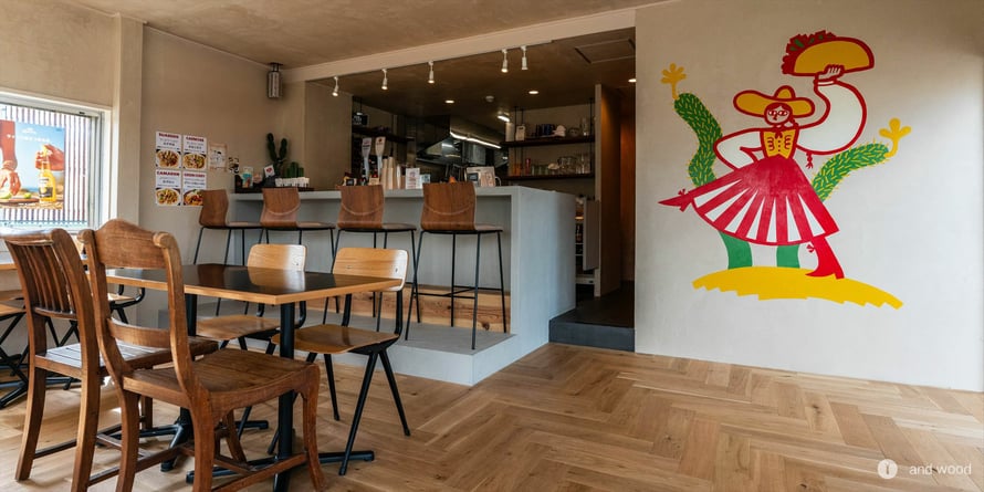 オーク ラージ ヘリンボーン 120幅 アンドウッド andwood 施工例 タコスファクトリー 1