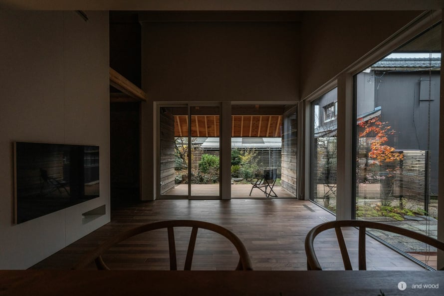 アメリカン ブラック ウォールナット フローリング 幅細 プライウッド andwood アンドウッド 施工例 1