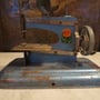 VENDU Ancienne machine à coudre enfant  no. 400