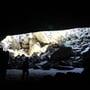 Subway Cave - Höhle aus abgekühlter Lava. Unbeleuchtet und daher nur mit Stirnlampen begehbar, die wir zum Glück dabeihaben.