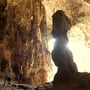Überraschend grosse und menschenleere Höhle bei Krabi