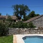 La piscine privée du gite la Tuile à Loups