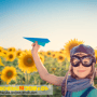 2018年度のポストカード「サリーとはるかのひまわり」
