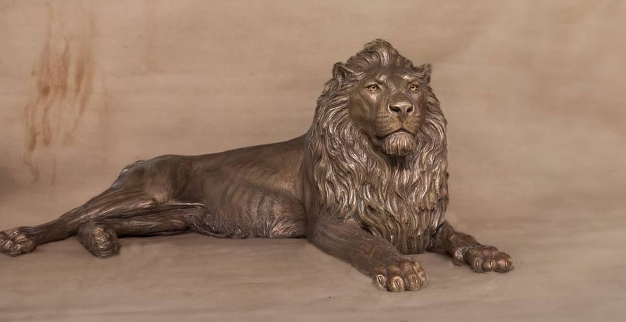 Bronze lion, life size