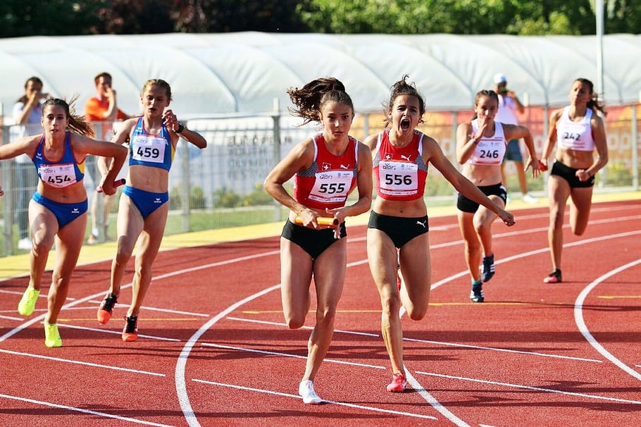 Schlussläuferin Elisa Mayer - Nummer 555 (Bild: Patrick Schmutz)
