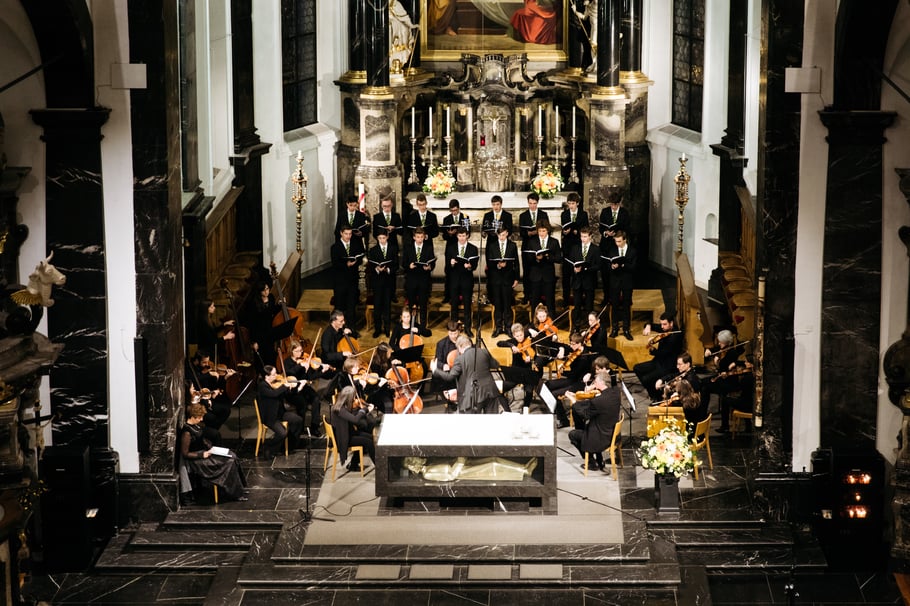 Luzerner Sängerknaben und Orchester Santa Maria bei der Aufführung der Kantate Dorothea von Joël von Moos